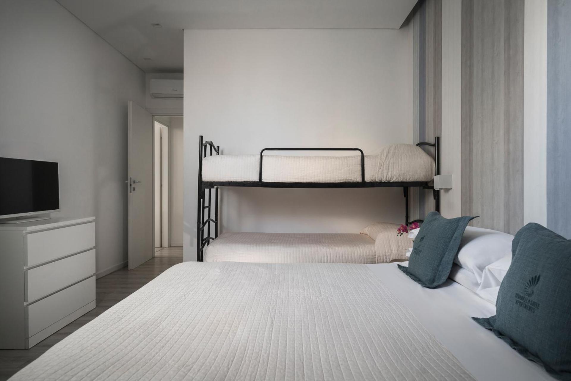 Rivabella Suite Apartments Римини Экстерьер фото
