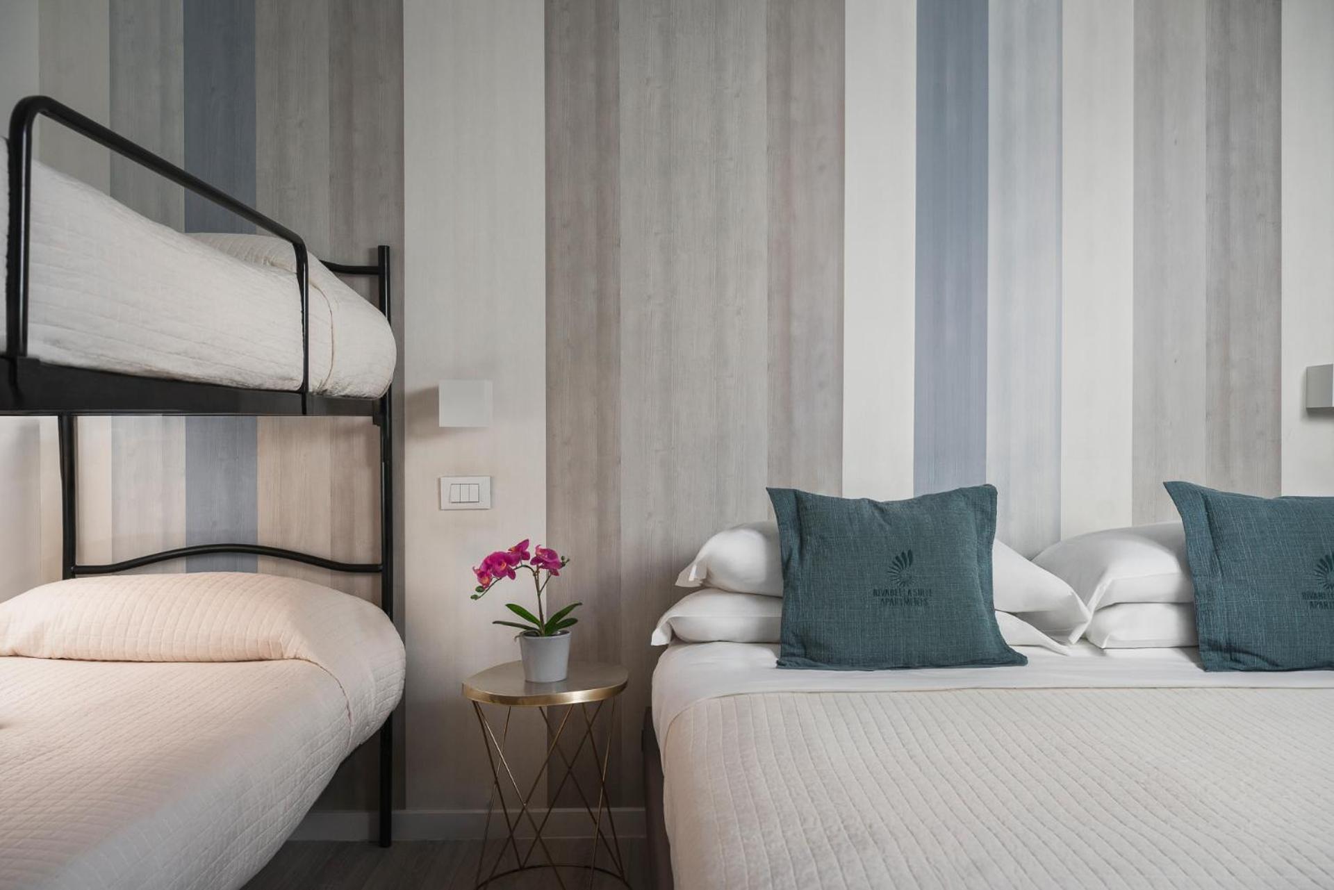 Rivabella Suite Apartments Римини Экстерьер фото