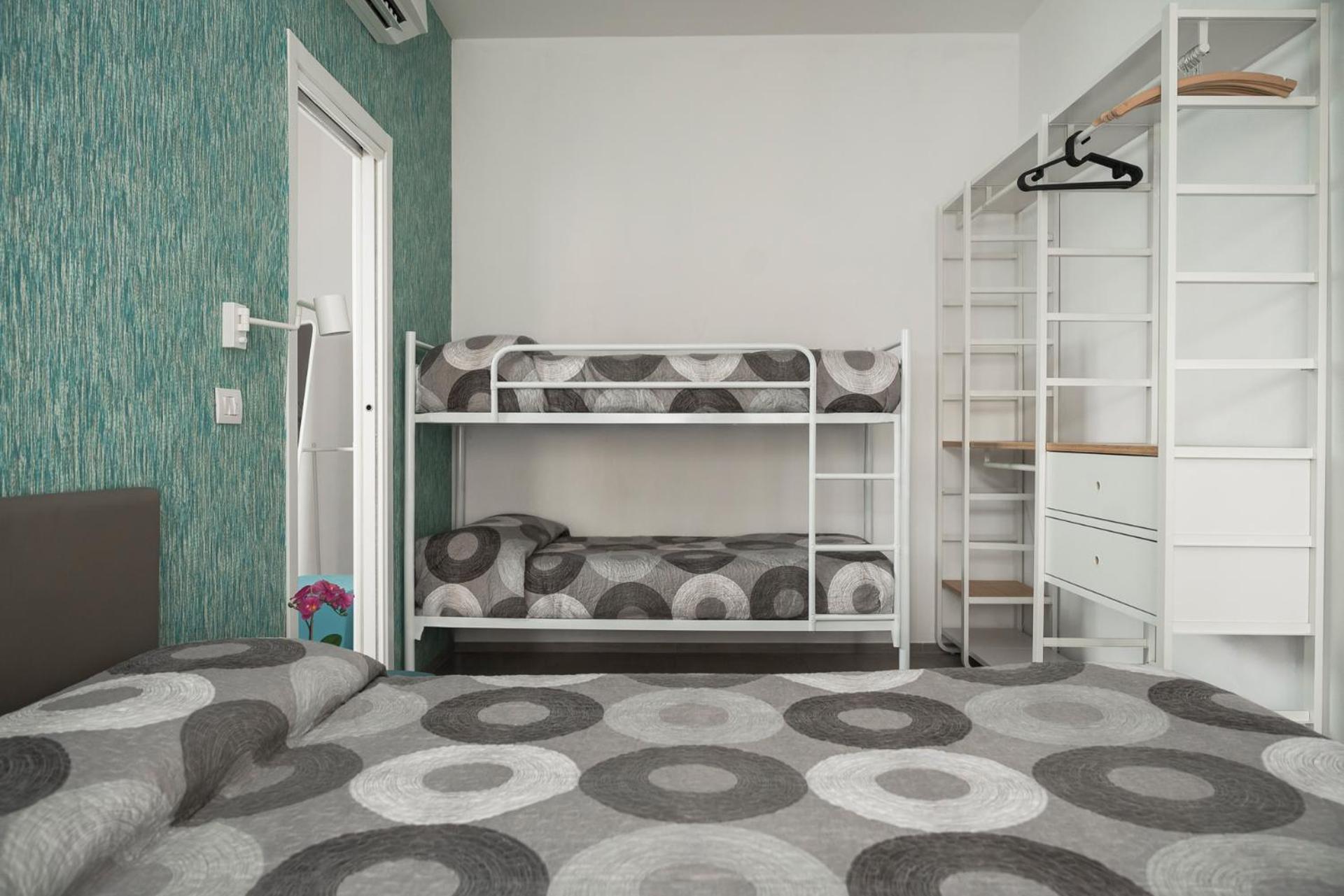 Rivabella Suite Apartments Римини Экстерьер фото