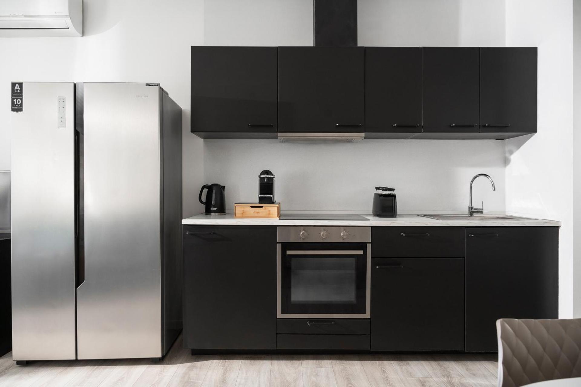 Rivabella Suite Apartments Римини Экстерьер фото